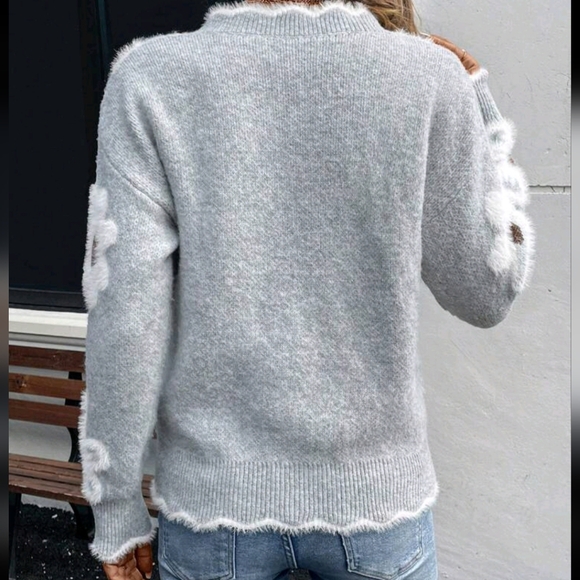 Women Elegant Mink Fur Flower Pattern Lace Trim Knit Sweater - Picture 2 of 4